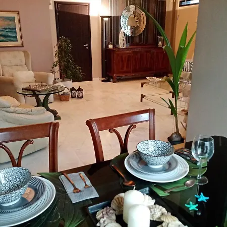 ヴィラ Maisonette With Garden Peraía
