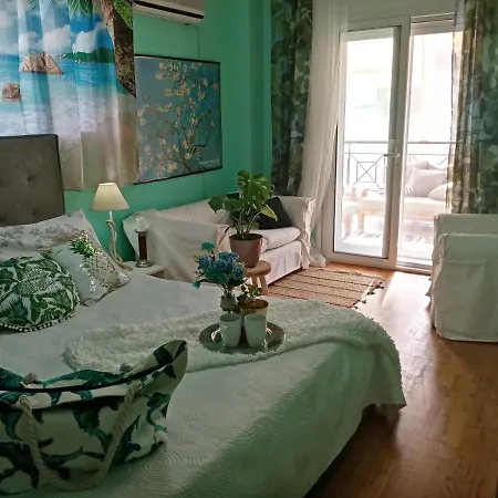 ヴィラ Maisonette With Garden Peraía