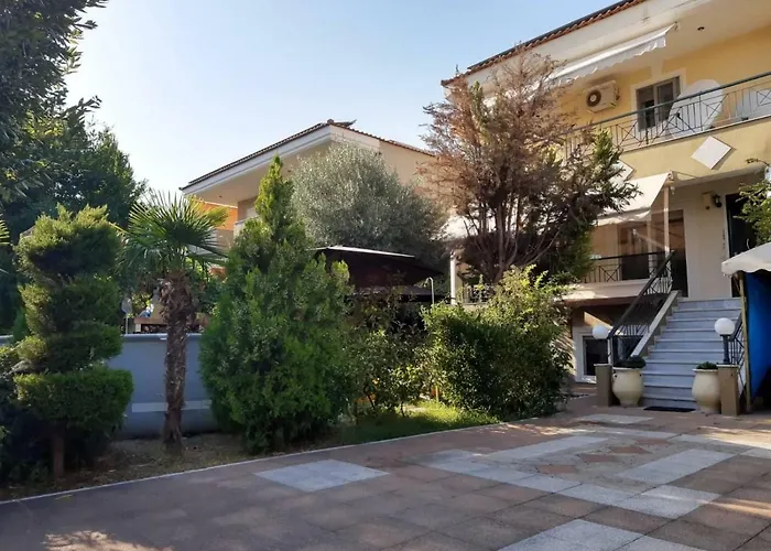 Maisonette With Garden