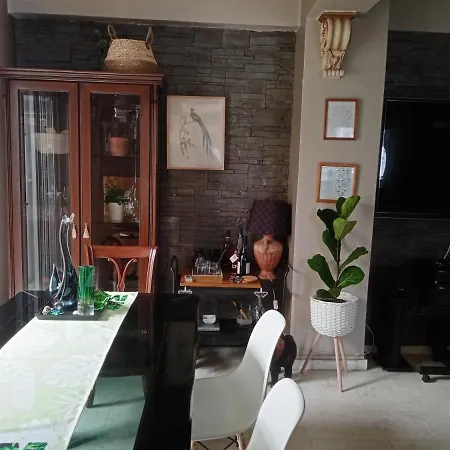 Maisonette With Garden 빌라 *