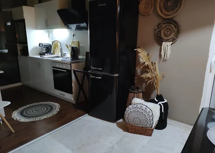 Maisonette With Garden *