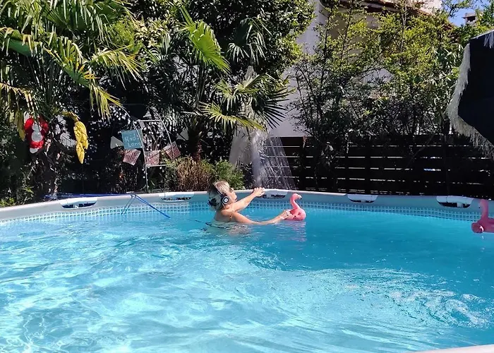 Villa Maisonette With Garden Peraía