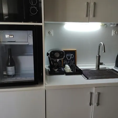 Villa Maisonette With Garden Peraía