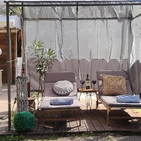 Maisonette With Garden Villa