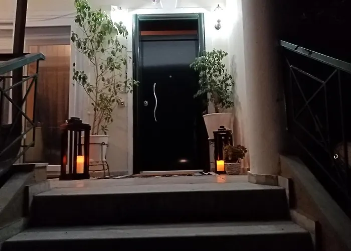 וילה Maisonette With Garden *