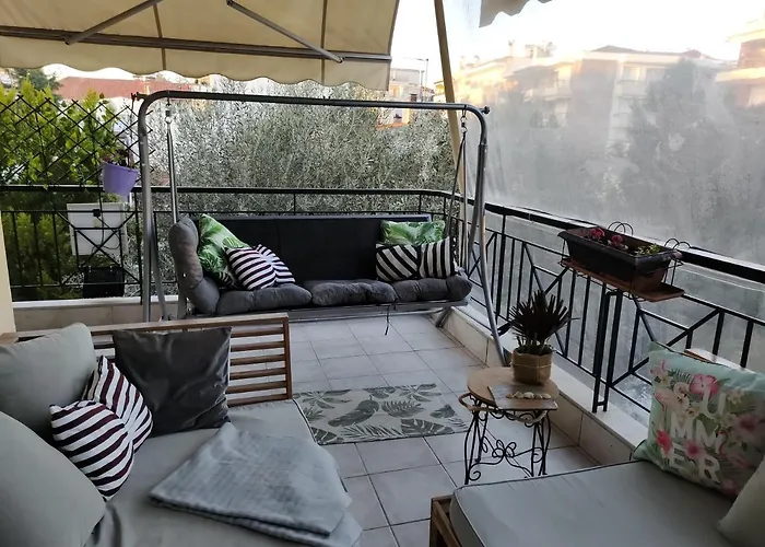 וילה Maisonette With Garden